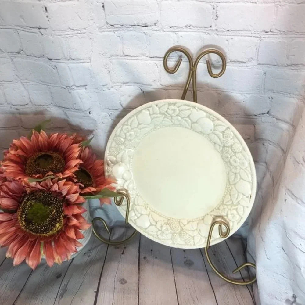 Vintage Vernon Antigua Metlox dinner plate Cottagecore
